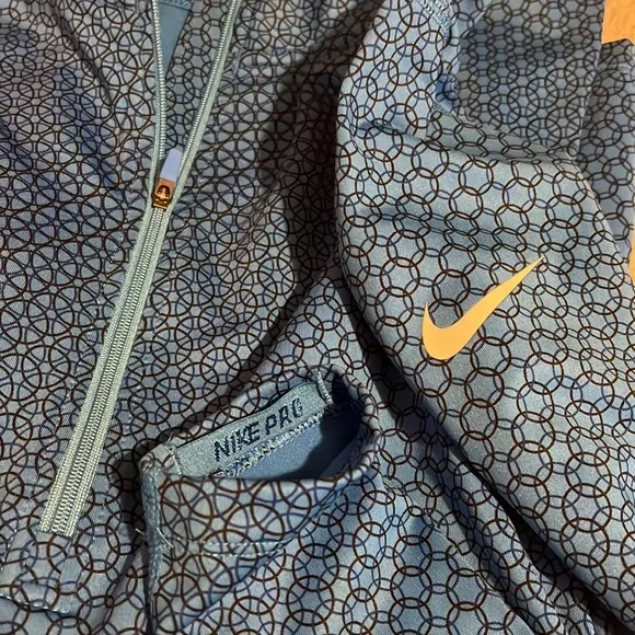 NIKE PRO PULLOVER SIZE SMALL - Picture 6 of 7